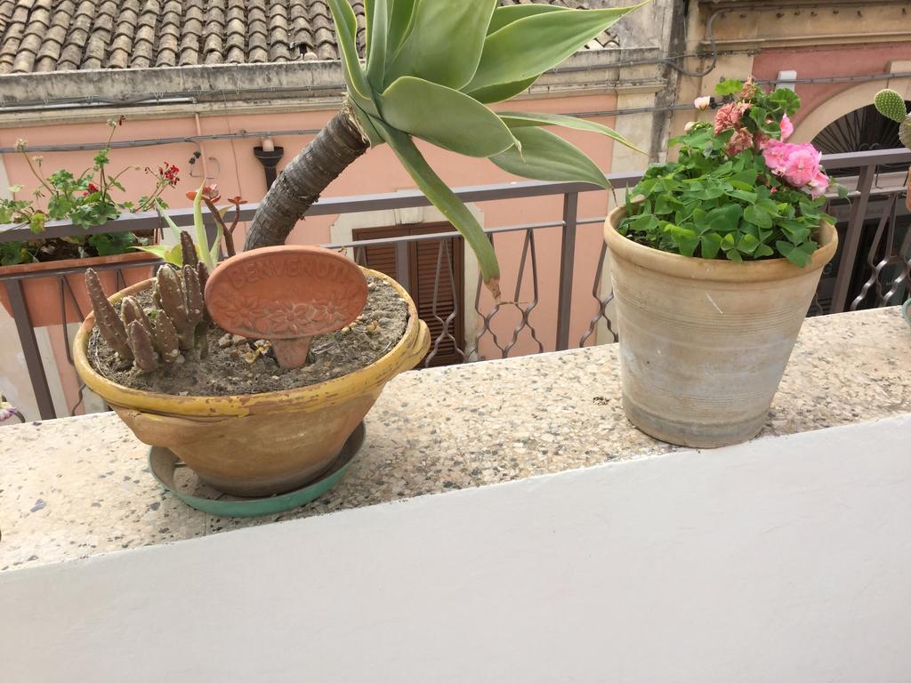Case Vacanze Le Rose Villa Noto Ngoại thất bức ảnh