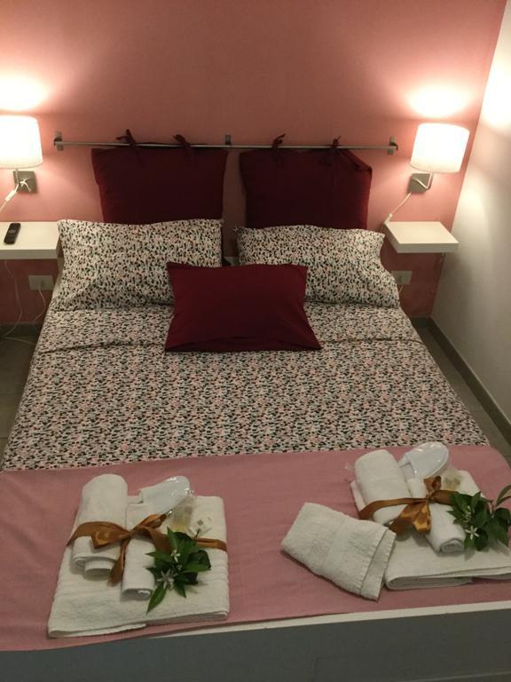 Case Vacanze Le Rose Villa Noto Ngoại thất bức ảnh